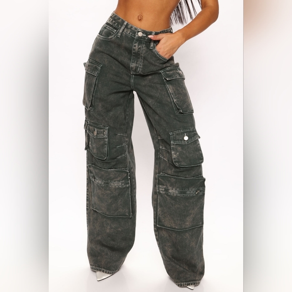 Fashion Nova "Lily" High Rise Cargo Pants - Picture 1 of 7